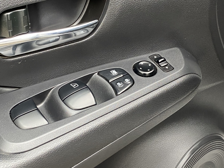 Nissan Kicks 1.6 Exclusive At 2023 Usado  Usado en Webautos.cl