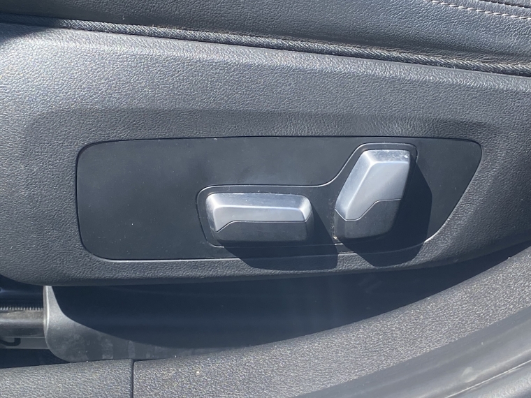 Bmw 330 Sedan 2.0 Aut  2023 Usado  Usado en Autoselect Usados