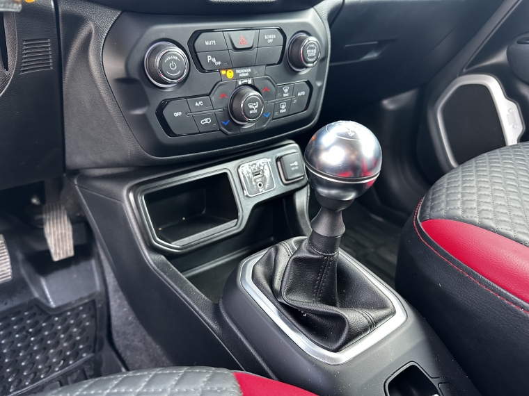 Jeep Renegade Renegade Sport 1.8 2023 Usado en Rosselot Usados