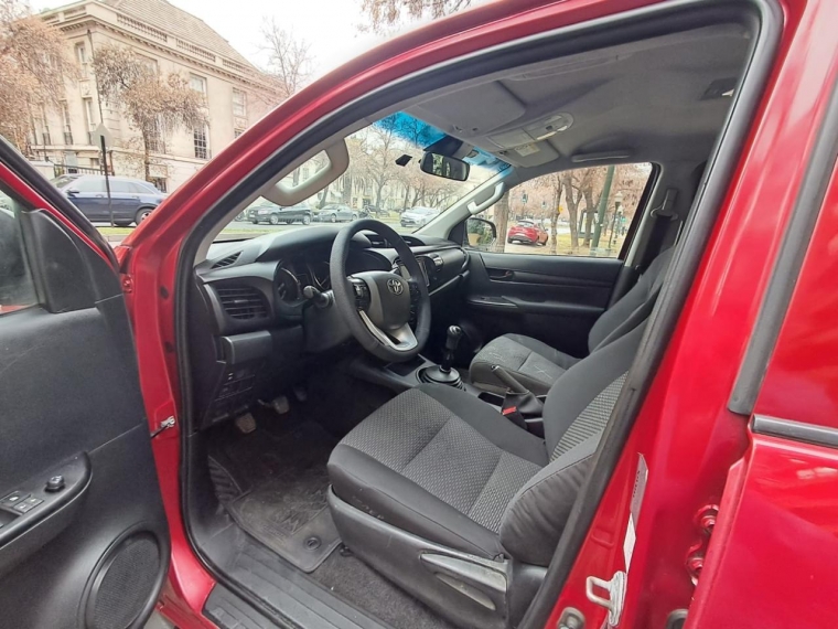 TOYOTA HILUX DX 4X2 2.4 - imagen 13