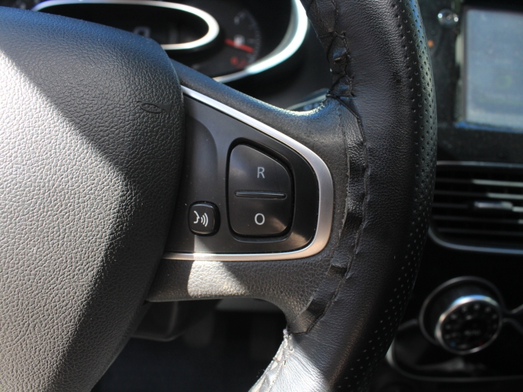 Renault Clio 1.2 Expression  Mt 2017 Usado  Usado en Kovacs Usados