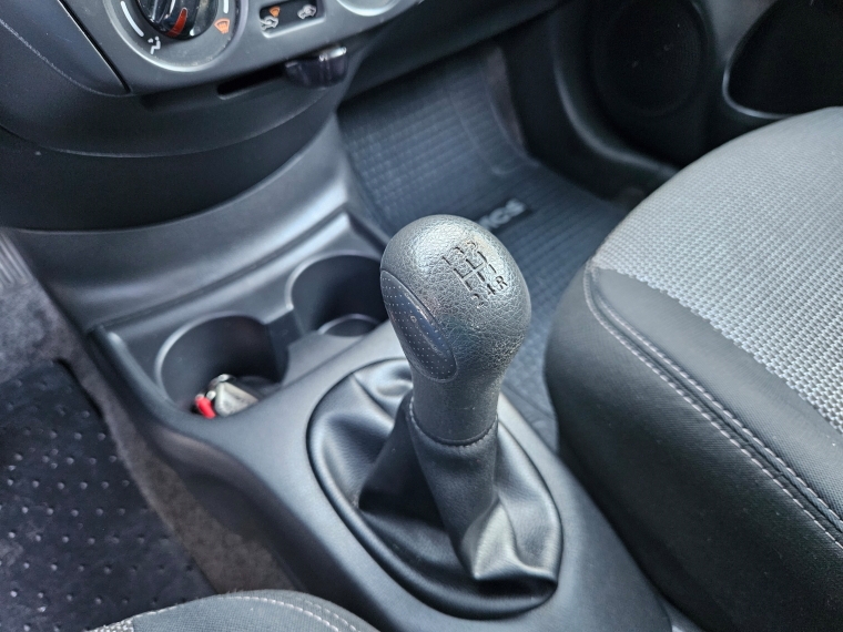Nissan Versa 1.6 Sense Mt 2015 Usado  Usado en Kovacs Usados