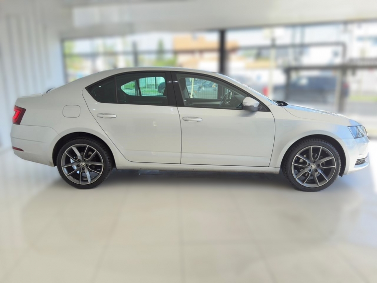 Skoda Octavia Ambition 1.4t Mt 6 Vel. 2021 Usado en Automotriz Olea Flaño