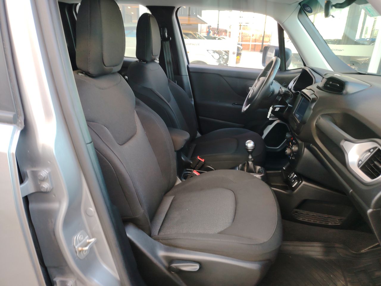 Jeep Renegade Renegade Sport 1.8 2022 Usado en Usados de Primera - Sergio Escobar