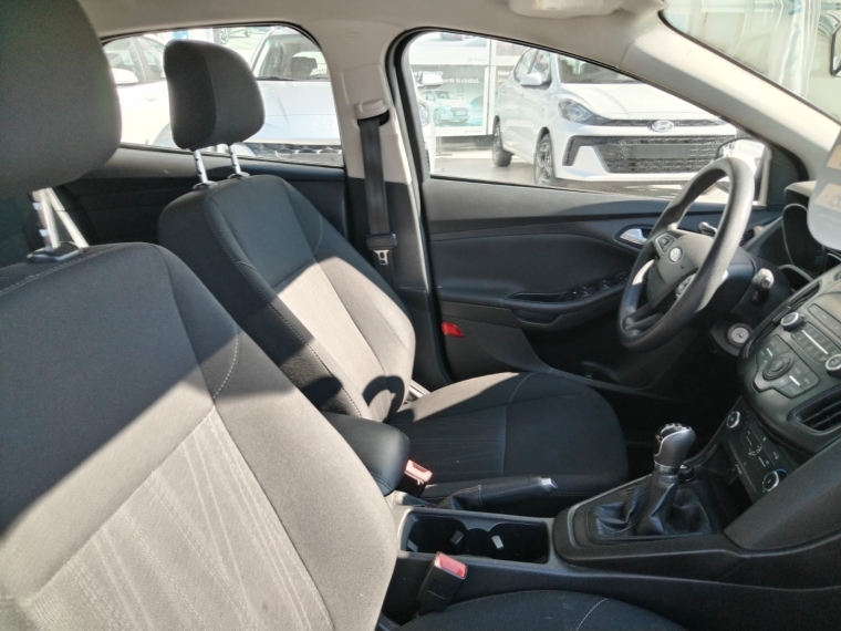 Ford Focus Hb 2.0  2019 Usado  Usado en Webautos.cl