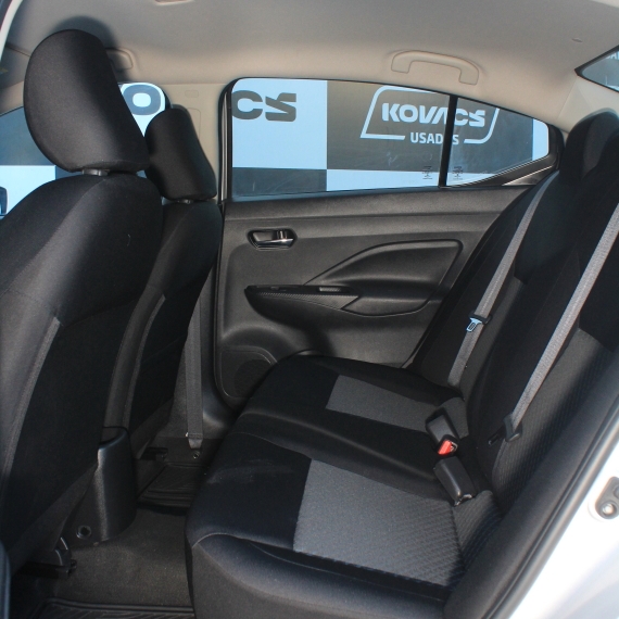 Nissan Versa 1.6 Sense  Mt 2022 Usado  Usado en Kovacs Usados