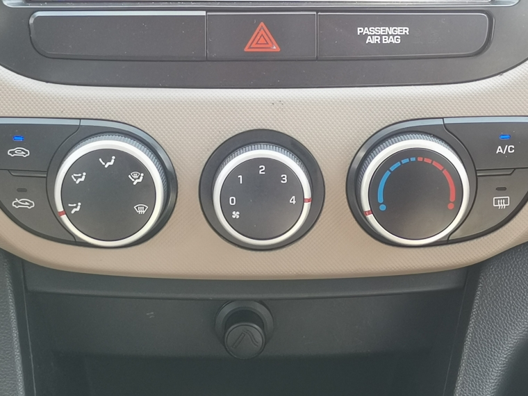 Hyundai Grand i10 Sdn Mt Gls 2ab Ac Abs Pe 2016 Usado  Usado en Kovacs Usados