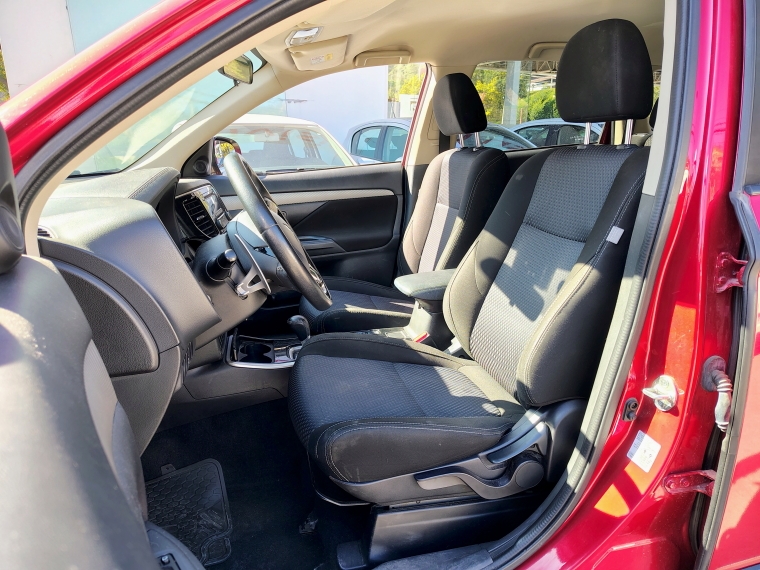 Mitsubishi Outlander Outlander 4x4 At Glx 2.4 + 2018 Usado en Rosselot Usados