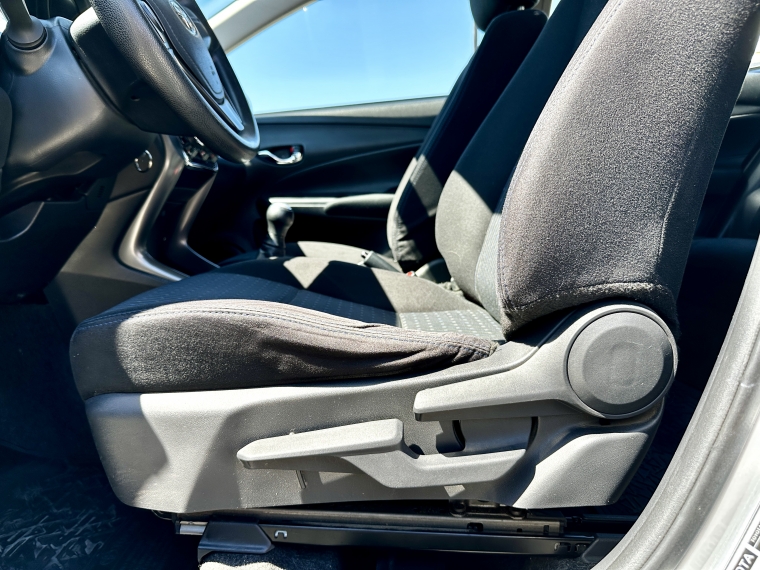 Toyota Yaris 1.5 Sedan Gli E Mt 2022 Usado  Usado en Kovacs Usados