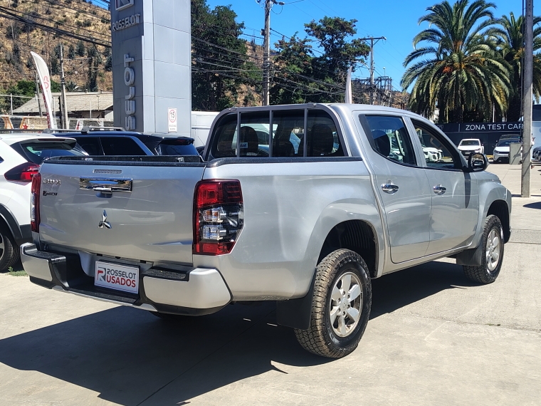 Mitsubishi L200 L200 D/c 2.4 Katana Crt 4x4 Special Pack 2023 Usado en Rosselot Usados