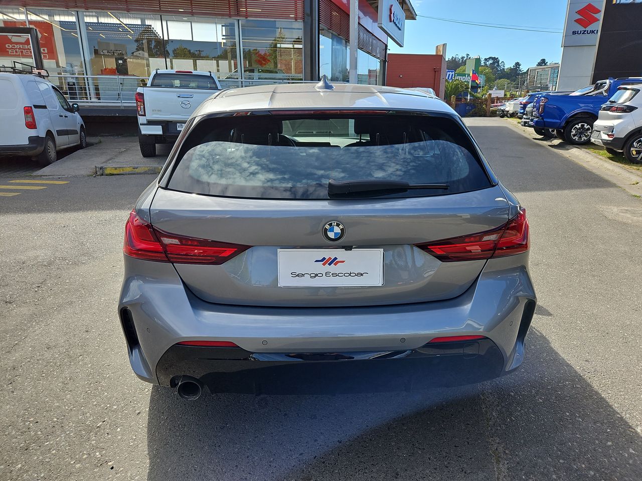 Bmw 118i 118i Hatchback 1.5 Aut 2023 Usado  Usado en Webautos.cl