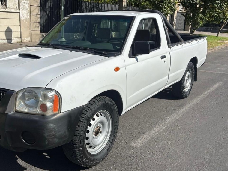 Nissan Terrano 2.5 Cabina Simple 2011  Usado en GT Autos