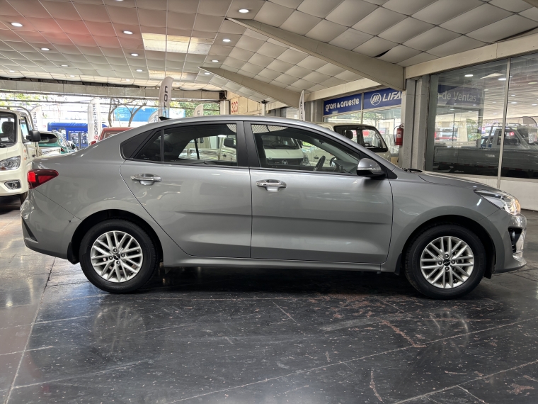 Kia Rio 4 Ex 1.4l 6mt Ri Full 2023  Usado en Grass & Arueste