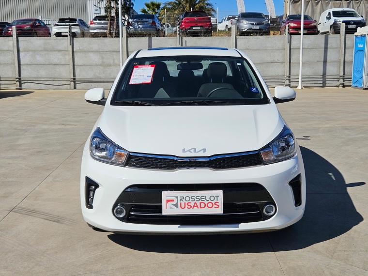 KIA Soluto — foto 3 de 16