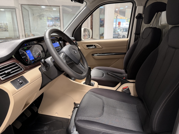 Kyc V5 cargo van 1.5l 5mt Ac 2026  Usado en Grass & Arueste