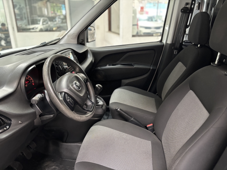 Ram Van 1000 Cargo 1.3l Dsl 5mt Ac 2021  Usado en Grass & Arueste