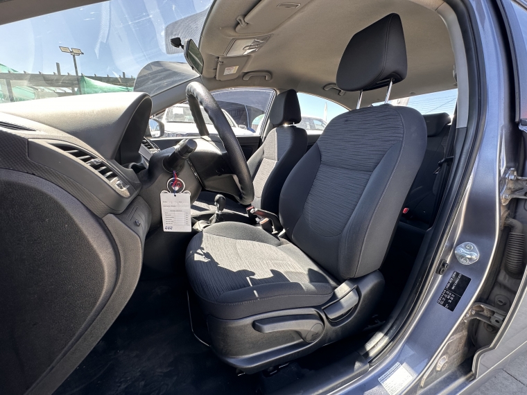 Hyundai Accent Accent 1.4 Mt 2 Air Bag Ac 2017 Usado en Rosselot Usados Hyundai Accent Accent 1.4 Mt 2 Air Bag Ac 2017 Usado en Rosselot Usados