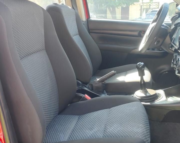 Toyota Hilux Dx 4x4 2.4 2022  Usado en Autos