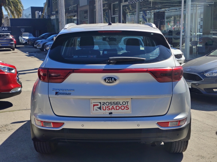 Kia Sportage Sportage Lx 2.0l Gsl 6mt 2wd 4x2 - 1798 2017 Usado en Rosselot Usados