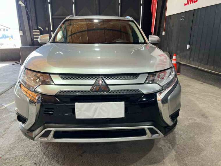 Mitsubishi Outlander 2.0 2023 Usado  Usado en Webautos.cl