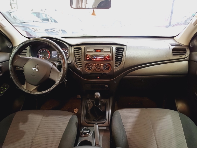Mitsubishi Katana L200 D/c 2.4 Katana Crm 4x4 Special Pack 2021 Usado en Rosselot Usados