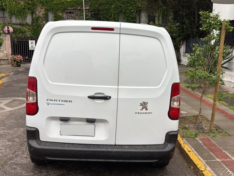 Peugeot Partner Bluehdi 1.5Cc — foto 4 de 8