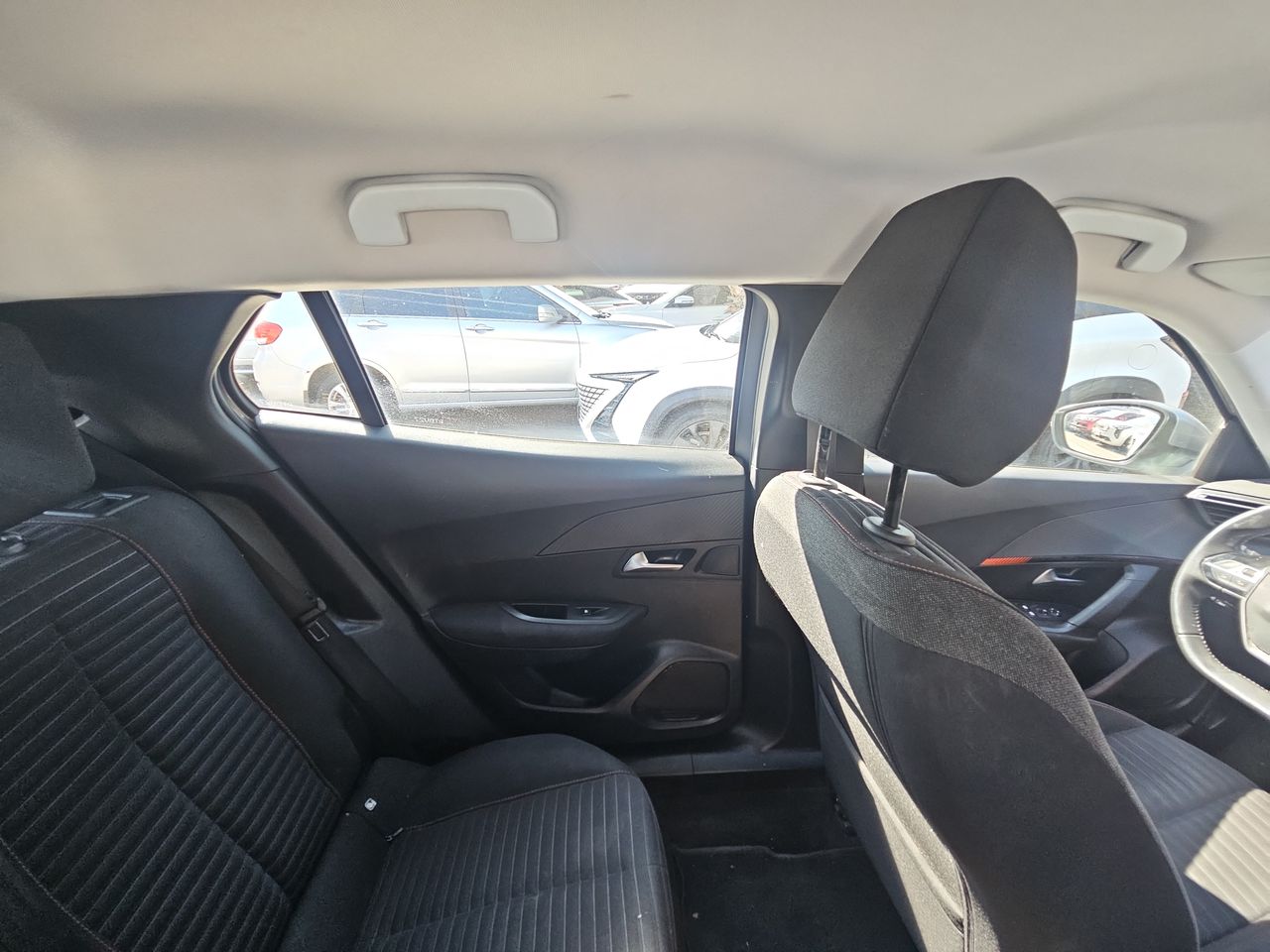 Peugeot 2008 2008 Blue Hdi 100 4x2 1.5 2021 Usado  Usado en Webautos.cl