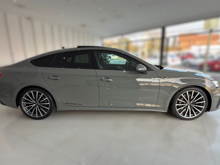 Audi A5 Sportback 45 Tfsi Quattro 2.0 Aut	 2022 Usado en Automotriz Olea Flaño