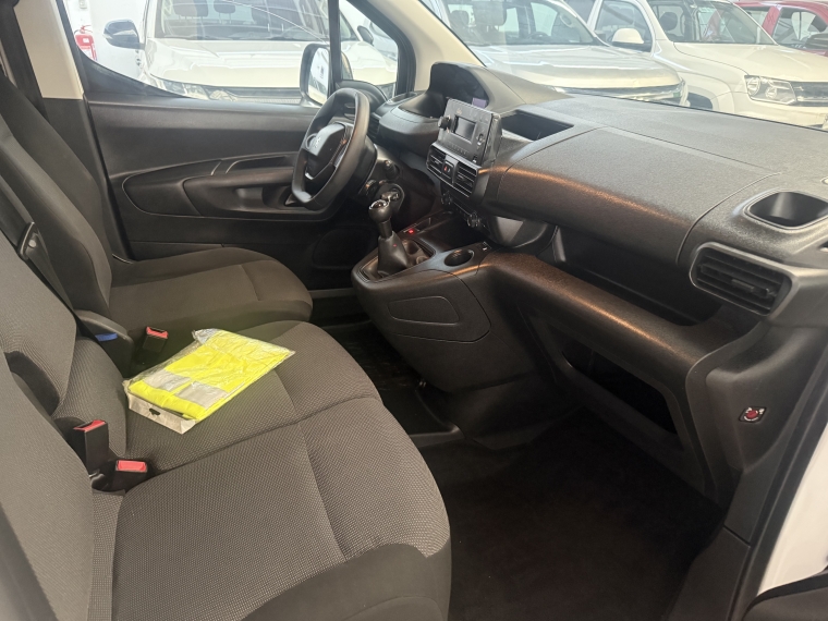 Peugeot Partner L1 Full  2022  Usado en Automotriz Villalobos