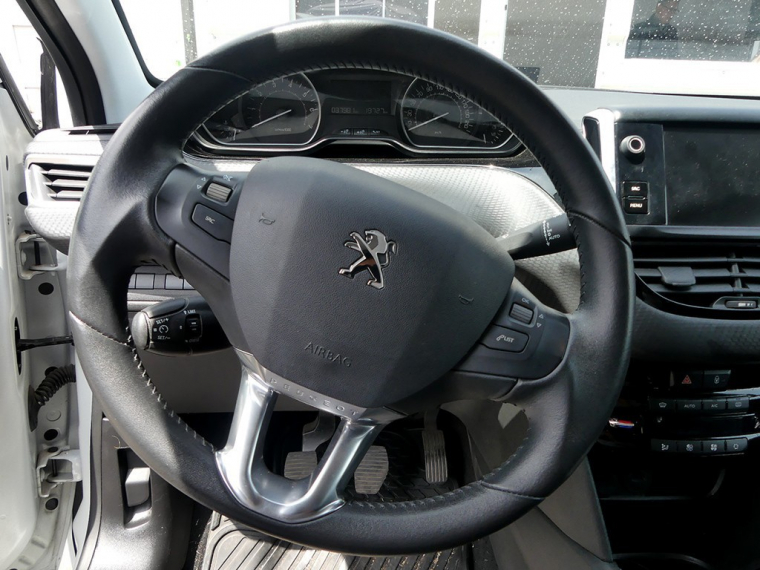 Peugeot 208 Active Signature 2021 Usado  Usado en Webautos.cl