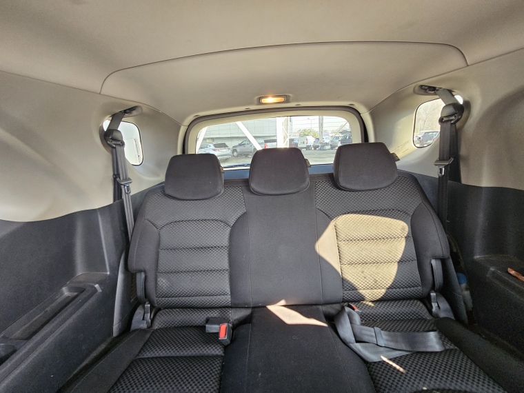Ssangyong Stavic Stavic Xdi 4x2 At 2.2 - Rd201 Euro Vi 2019 Usado en Rosselot Usados