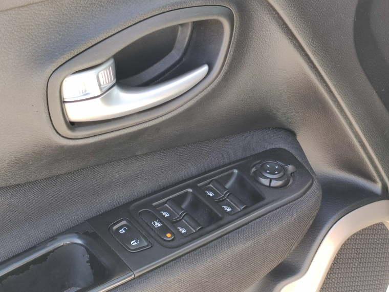 Jeep Renegade Renegade 1.8 2018 Usado en Rosselot Usados