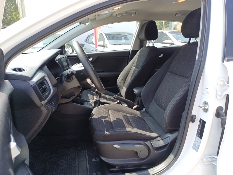 Kia Rio 4 Rio 4 C Lx 1.4l 6mt Ac Abs - 1942 2019 Usado en Rosselot Usados