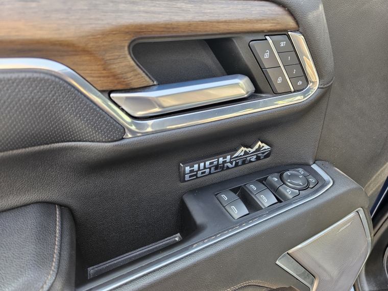 Chevrolet Silverado 3.0 Td High Country At 4x4 Diesel 2023 Usado  Usado en Kovacs Usados