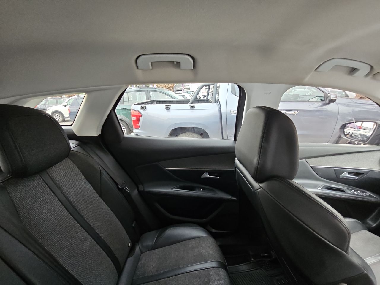 Peugeot 3008 3008 Allure Blue Hdi 1.6 2020 Usado en Usados de Primera - Sergio Escobar