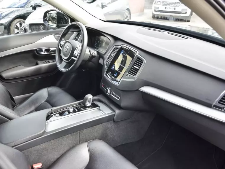 Volvo Xc90 2.0 B6 Momentum 4x4 At 5p 2022 Usado  Usado en Webautos.cl