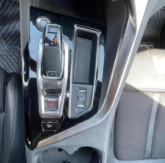 Peugeot 3008 Puretech Gt 180 Eat8 1.6 Aut 2022  Usado en Automarket Chile