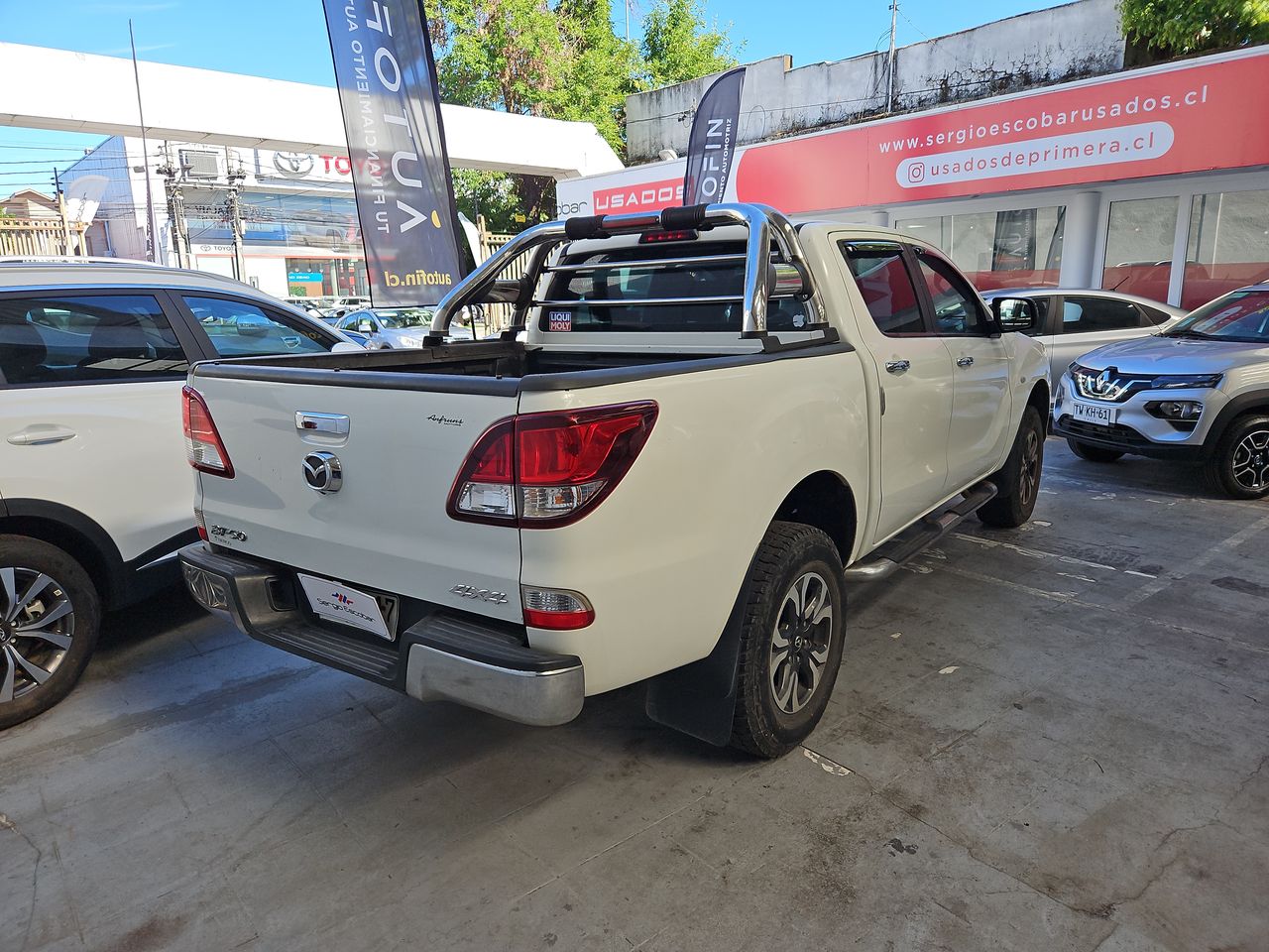 Mazda Bt-50 New Bt 50 Dcab Sdx 4x4 2.2 2018 Usado en Usados de Primera - Sergio Escobar