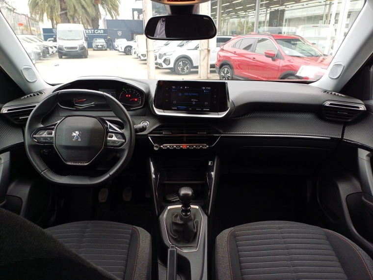 Peugeot 2008 2008 Active 1.2 2021 Usado en Rosselot Usados