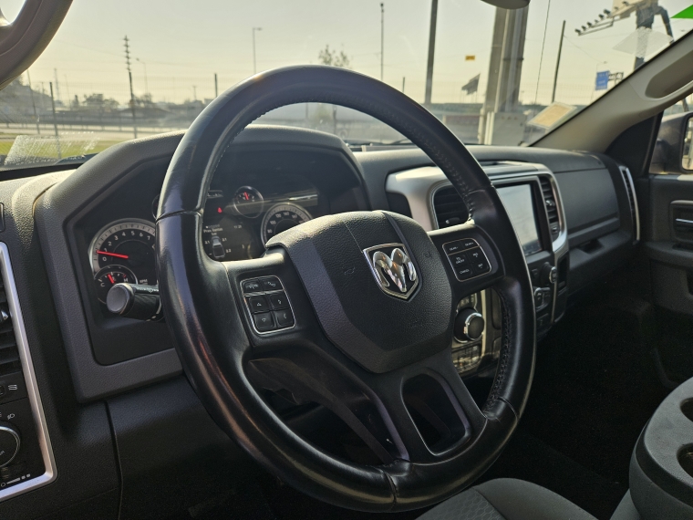 Ram 1500 Quad Cab At 4x4 3.6 2019 Usado  Usado en Kovacs Usados