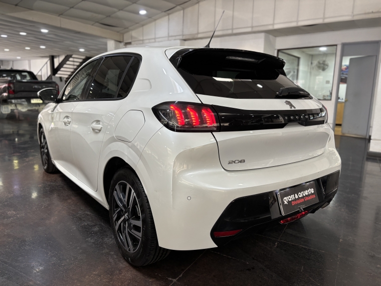 Peugeot 208 Allure Pack 1.2l Puretech 100  6mt 2021  Usado en Grass & Arueste