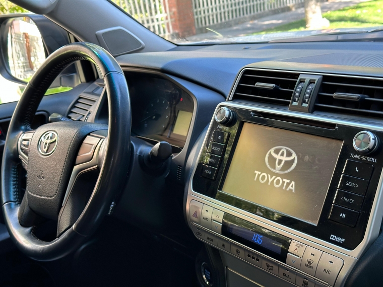 Toyota Land cruiser prado 4x4 2.7 At 2019  Usado en Auto Advice