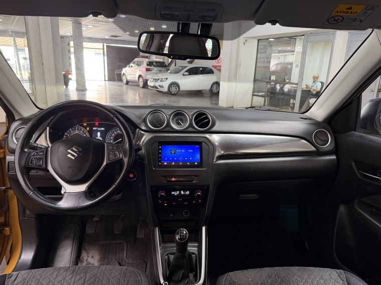 Suzuki Vitara Ii Glx 1.6l 5mt Ac 2021  Usado en Grass & Arueste