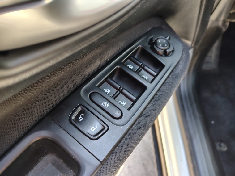 Jeep Renegade Renegade Sport Lx 1.8 Aut 2023 Usado en Rosselot Usados