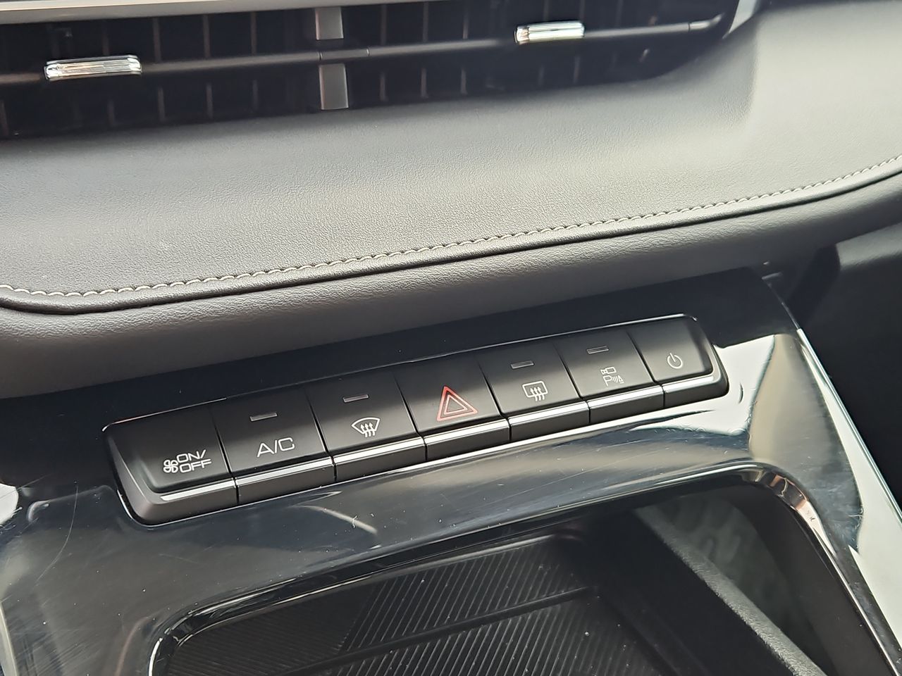 Haval H6 H6 Deluxe 2.0 Aut 2024 Usado Usado en Webautos.cl Haval H6 H6 Deluxe 2.0 Aut 2024 Usado Usado en Webautos.cl
