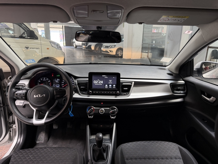 Kia Rio 5 Ex 1.4l 6mt Ac Abs 2023  Usado en Grass & Arueste