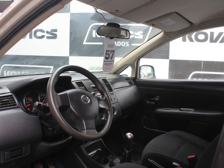 Nissan Tiida 1.6  Sedan  Mt 2015 Usado  Usado en Kovacs Usados