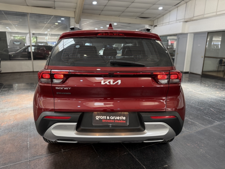 Kia Sonet Ex 1.5l 6mt Full Plus 2023  Usado en Grass & Arueste
