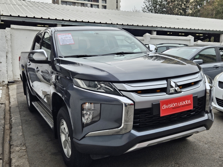 Mitsubishi L200 L200 D/c 2.4 Katana Cr 4x2 2022 Usado en Rosselot Usados