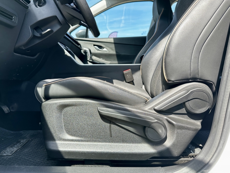 Omoda C5 — foto 16 de 19
